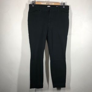 Gap black signature skinny ankle pants size 8